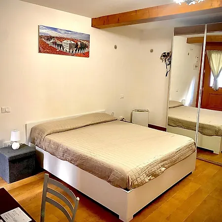 Apartament Monolocale La Corte Biennale Wenecja