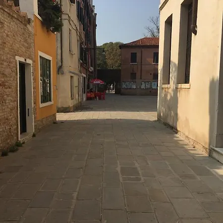 Monolocale La Corte Biennale * Venetië